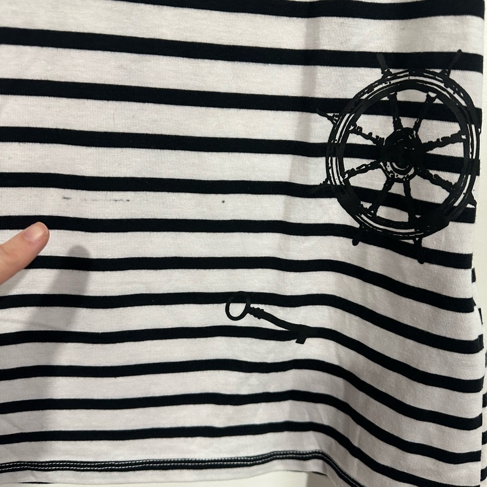 Disney Pirates of the Caribbean Dead Men Tell No Tales Striped Shirt Size Medium - Picture 6 of 6